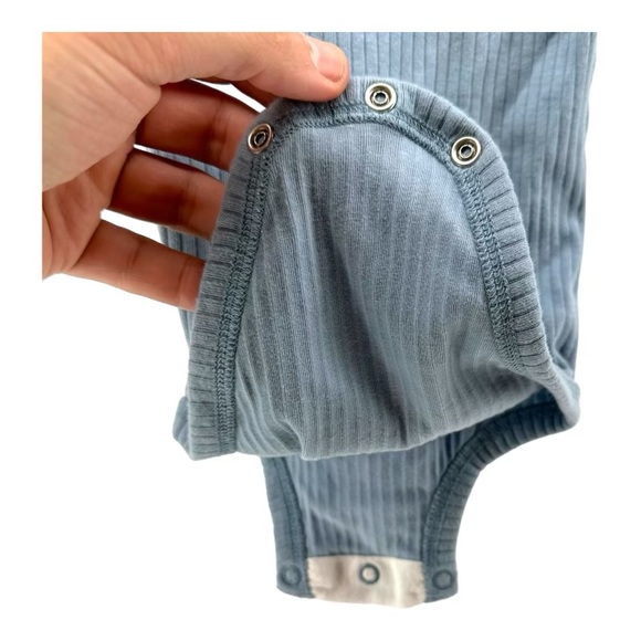 Carter’s | 6M Blue Ribbed Onesie - Picture 5 of 11